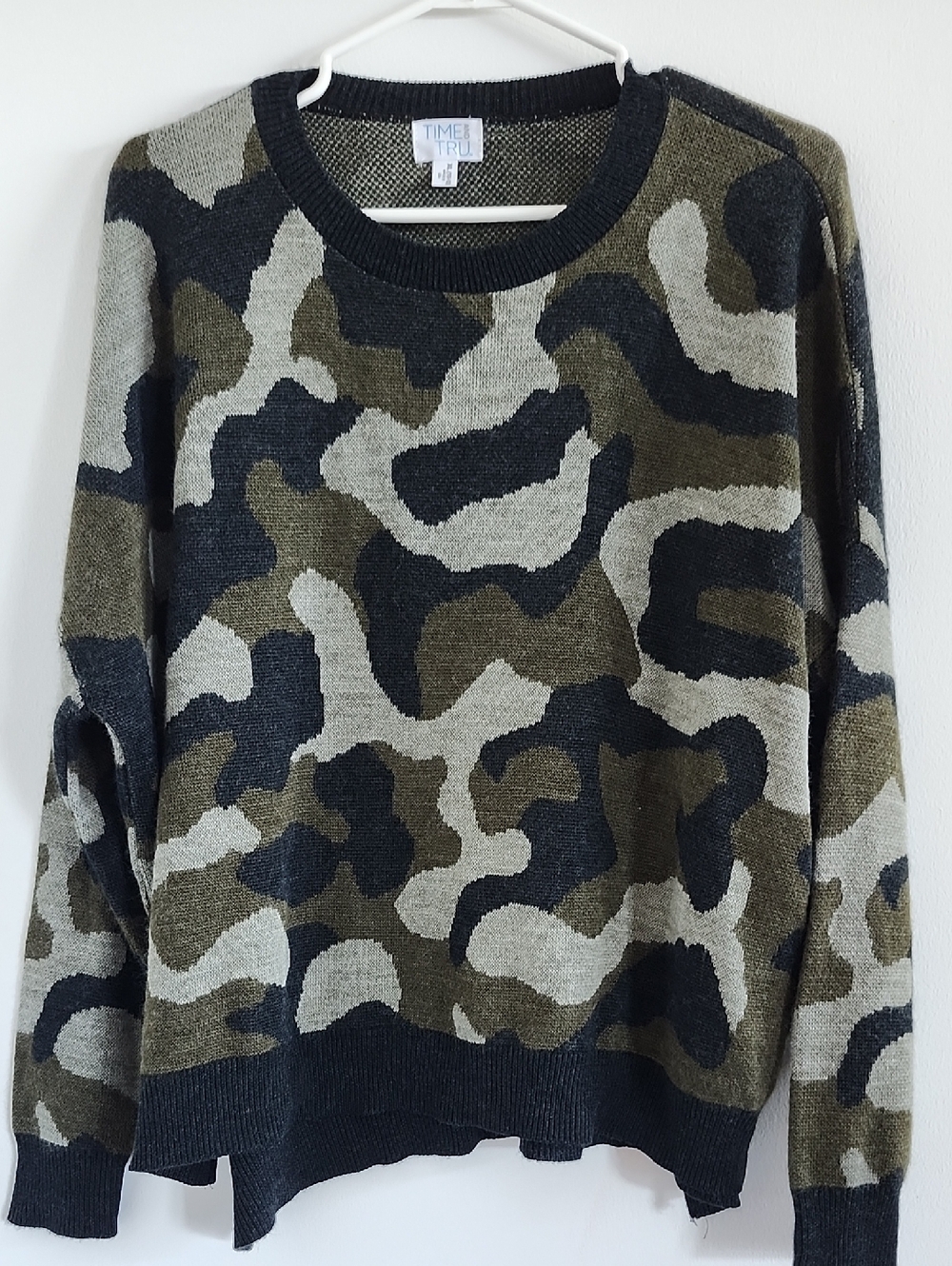 Time and Tru Camouflage Knit Pullover in Olive, Black & Gray